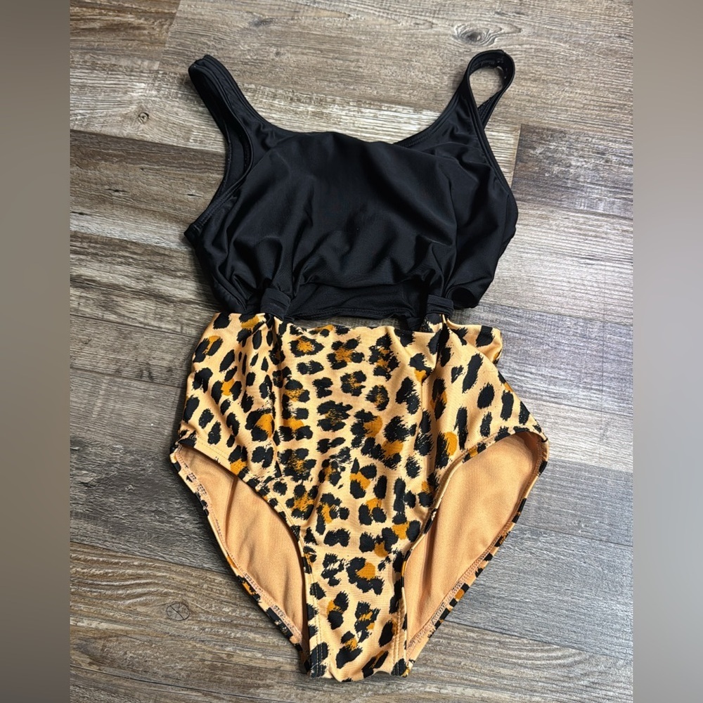 Art Class Girls One-Piece Swimsuit Size 10/12 | Leopard Print | Target